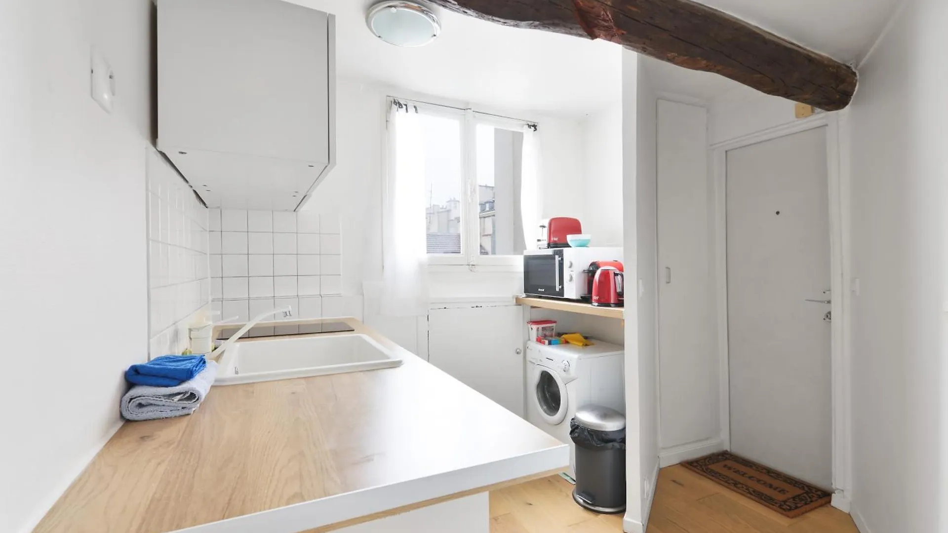 - Quartier Champs-elysees 5 Free Netflix Apartment