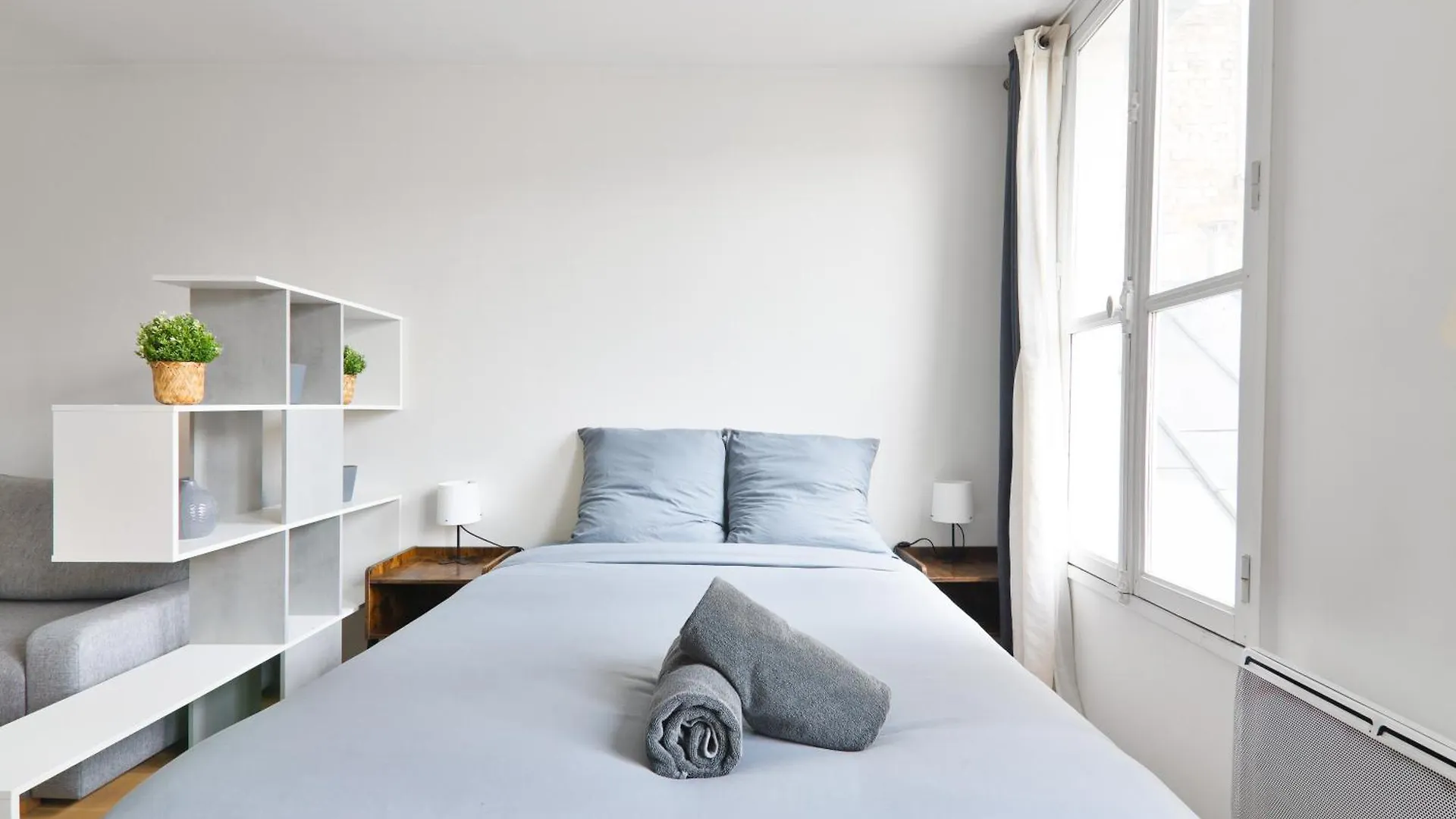 - Quartier Champs-elysees 5 Free Netflix Paris