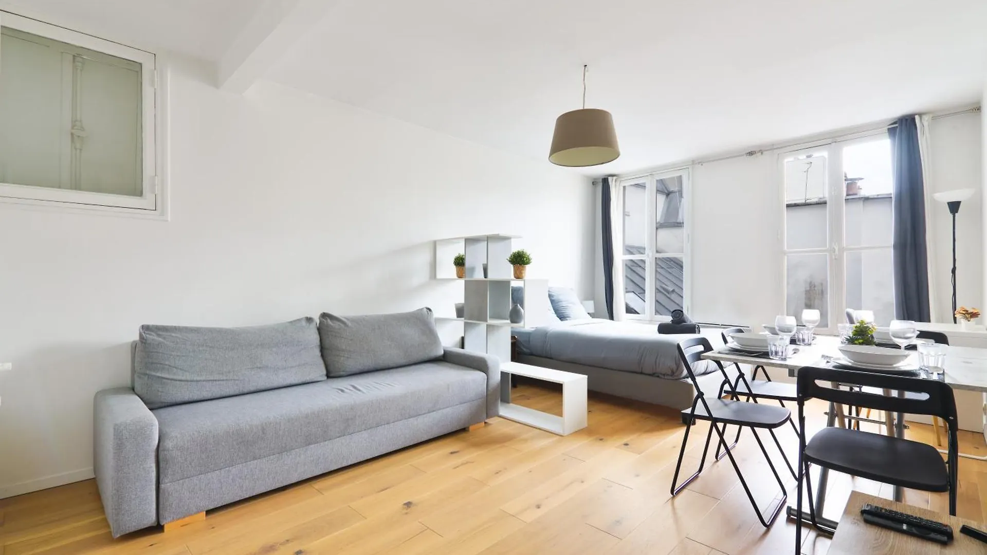 - Quartier Champs-elysees 5 Free Netflix * פריז